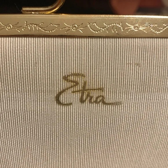 50’s 60’s VIBRANT LEMON LEATHERETTE YELLOW PURSE BAG CLUTCH,CHAIN HANDLE - Picture 6 of 16